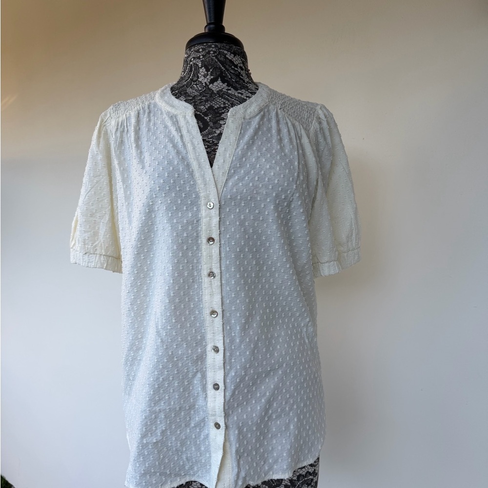 Light Cream Swiss Dot Button-Front Women’s Top by Mason&Belle size XL